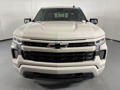 White Sand 2026 Chevrolet Silverado 1500 RST