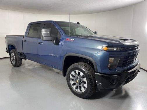 2026 Chevrolet Silverado 2500 Custom