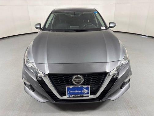 Gun Metallic 2019 Nissan Altima 2.5 S