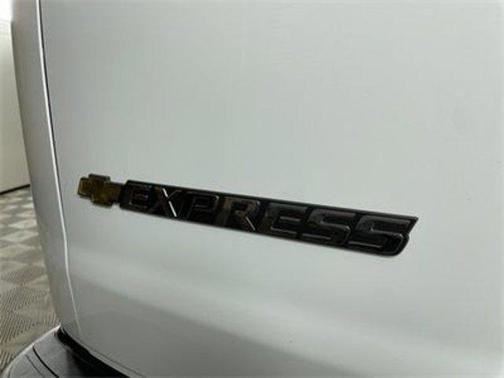 2025 Chevrolet Express 2500 Work Van