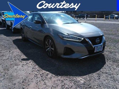 2023 Nissan Maxima SV