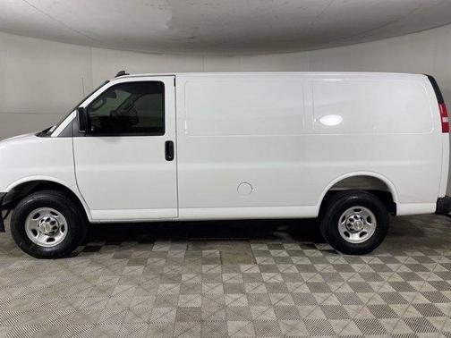2025 Chevrolet Express 2500 Work Van