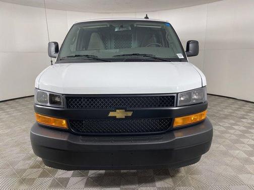 2025 Chevrolet Express 2500 Work Van