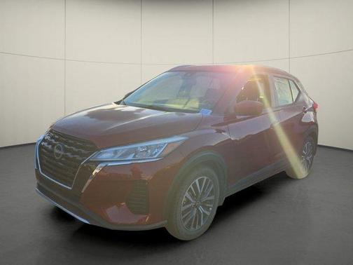 2022 Nissan Kicks SV