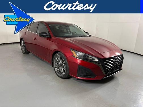 2023 Nissan Altima 2.0 SR