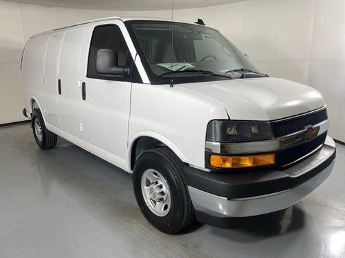 2025 Chevrolet Express 2500 Work Van