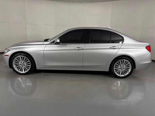 2012 BMW 328 i