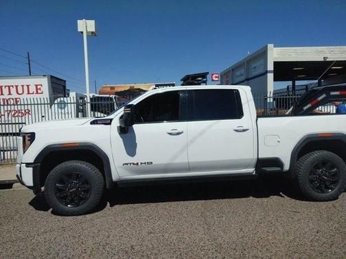 2024 GMC Sierra 2500 AT4