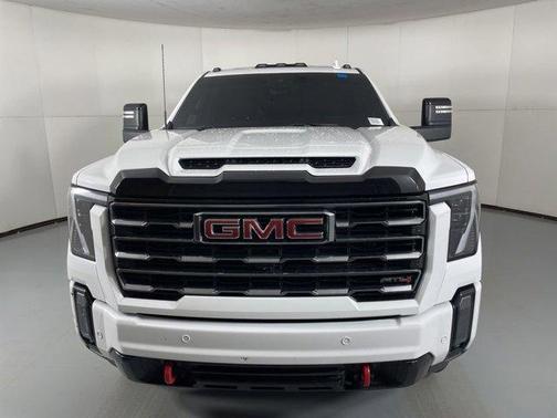 2024 GMC Sierra 2500 AT4