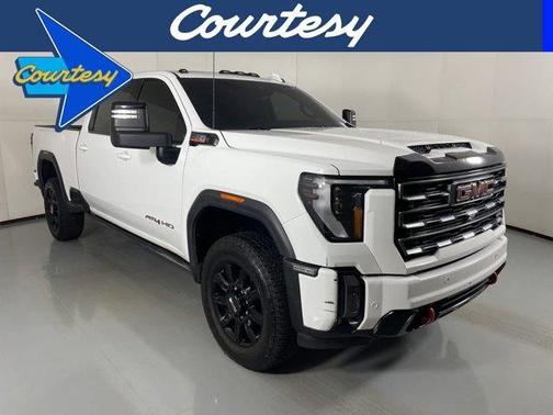 2024 GMC Sierra 2500 AT4