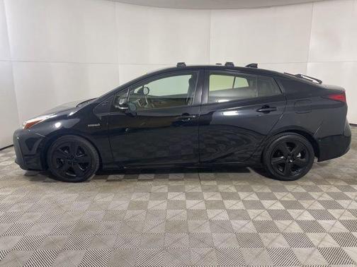 2021 Toyota Prius XLE