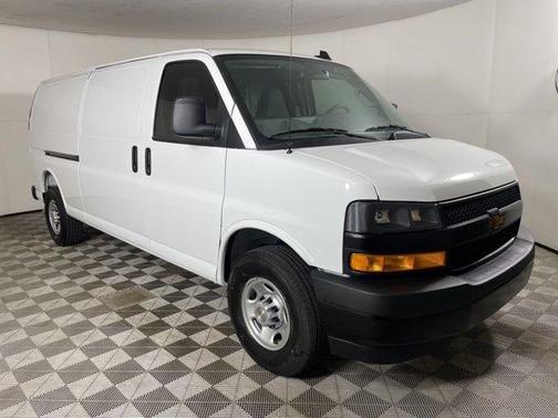 2025 Chevrolet Express 2500 Work Van