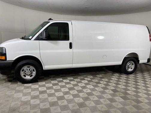 2025 Chevrolet Express 2500 Work Van
