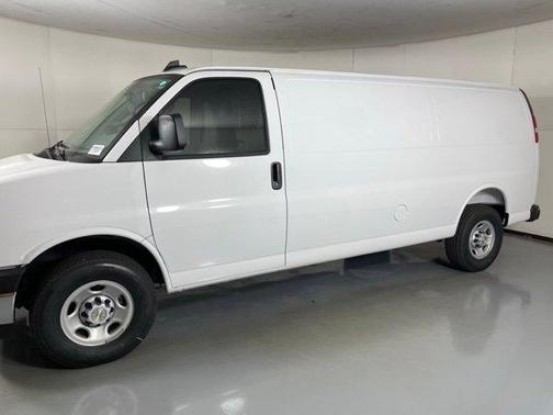2025 Chevrolet Express 2500 Work Van