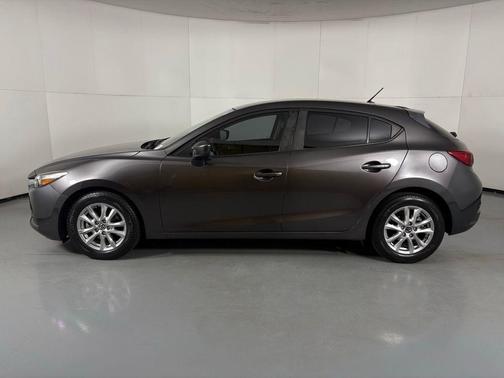 2018 Mazda Mazda3 Sport