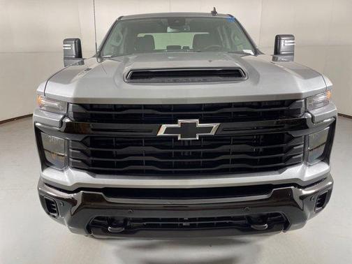 2025 Chevrolet Silverado 2500 Custom