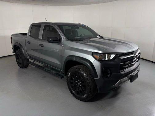 Sterling Gray Metallic 2023 Chevrolet Colorado Trail Boss