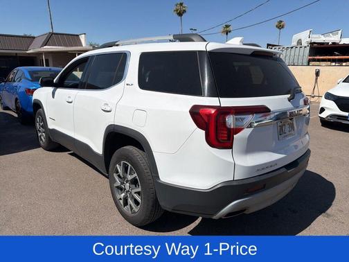 Summit White 2023 GMC Acadia SLT