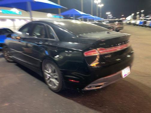 2016 Lincoln MKZ Base