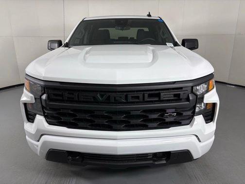 Summit White 2026 Chevrolet Silverado 1500 Custom