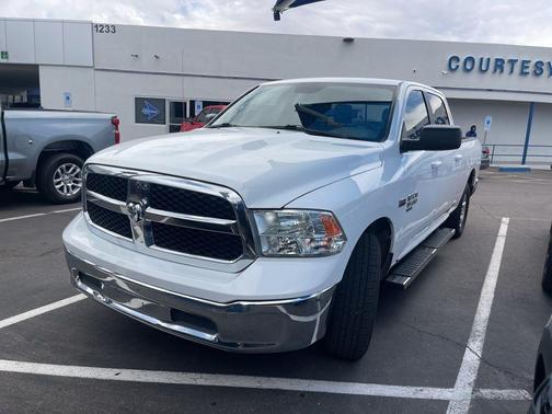 2020 RAM 1500 Classic SLT