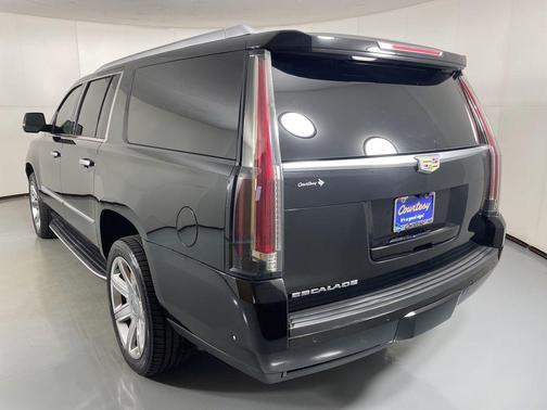2019 Cadillac Escalade ESV Premium Luxury