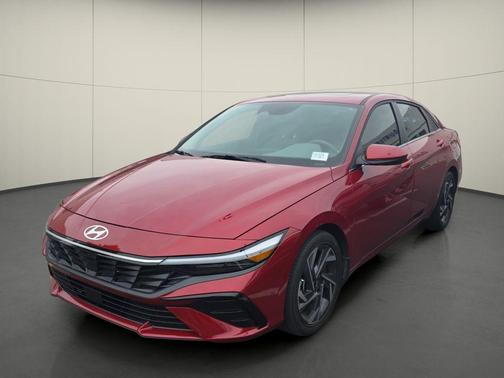 Maroon 2025 Hyundai ELANTRA SEL Convenience