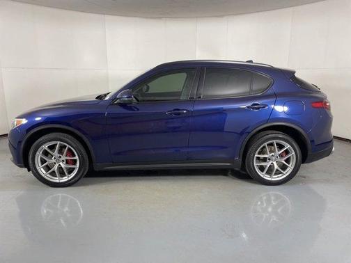 2018 Alfa Romeo Stelvio Base