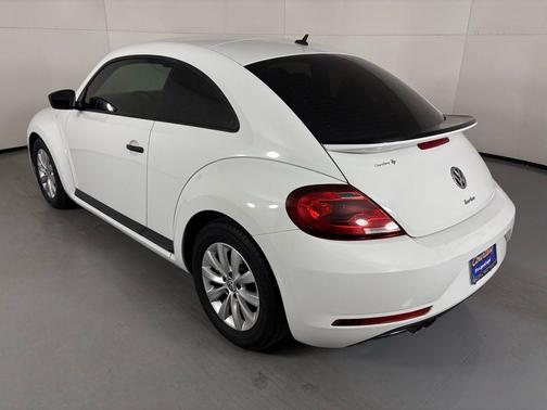 2017 Volkswagen Beetle 1.8T S