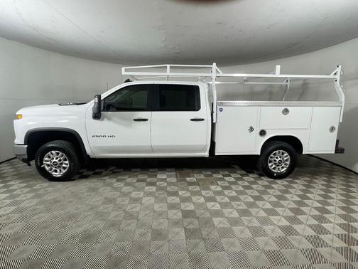 2025 Chevrolet Silverado 2500 WT