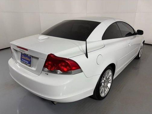 2008 Volvo C70 T5