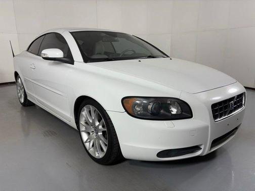 2008 Volvo C70 T5