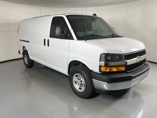 2025 Chevrolet Express 2500 Work Van