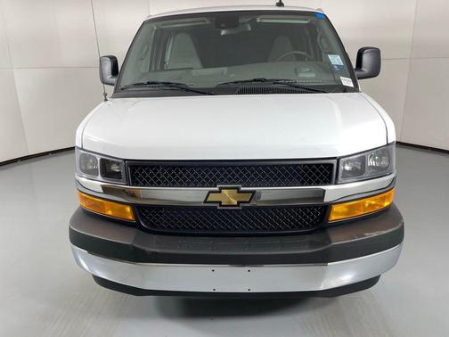 2025 Chevrolet Express 2500 Work Van
