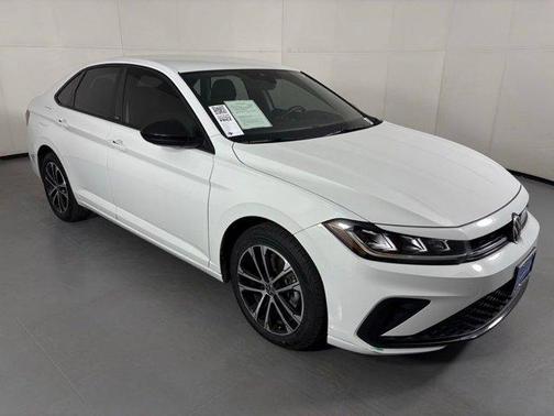Pure White 2025 Volkswagen Jetta 1.5T Sport
