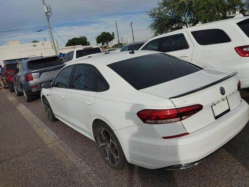 2021 Volkswagen Passat 2.0T R-Line