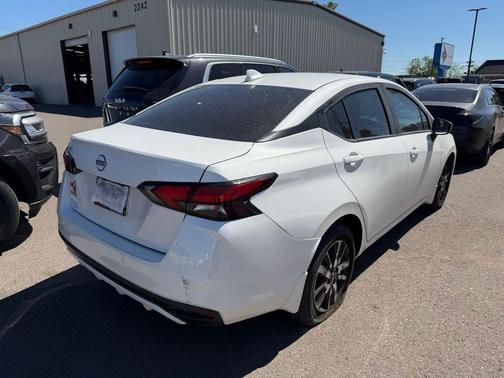 2025 Nissan Versa 1.6 SV