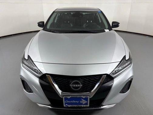 2023 Nissan Maxima SV