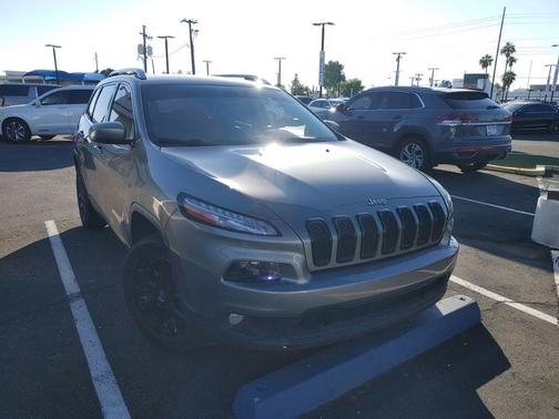 2018 Jeep Cherokee Latitude Plus