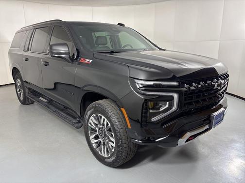 Black 2025 Chevrolet Suburban Z71