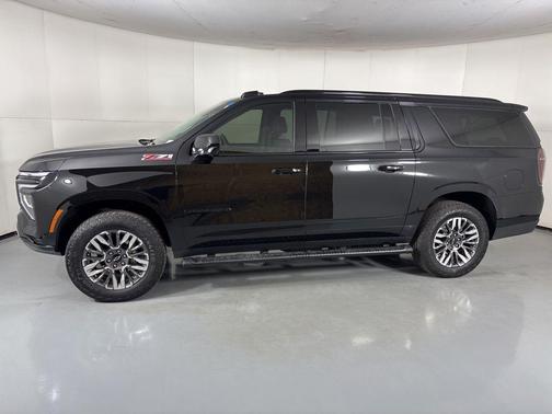 Black 2025 Chevrolet Suburban Z71