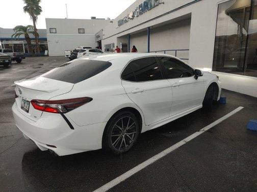 2021 Toyota Camry SE