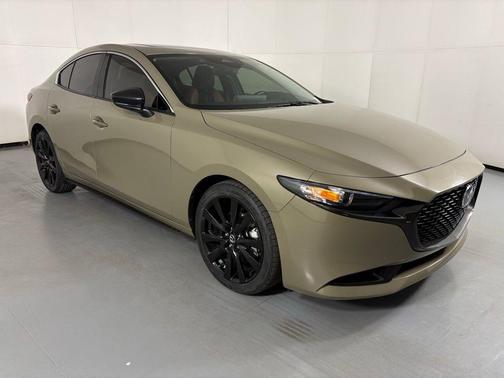 2024 Mazda Mazda3 2.5 Carbon Turbo