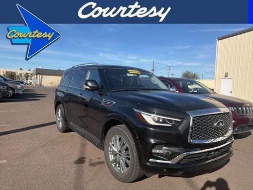 2024 INFINITI QX80 Luxe