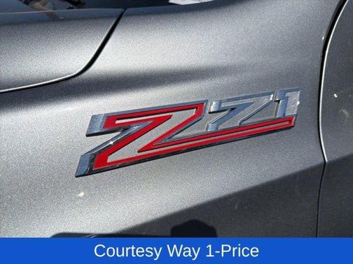Sterling Gray Metallic 2025 Chevrolet Suburban Z71
