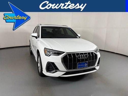 2023 Audi Q3 45 S line Premium