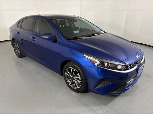 Deep Sea Blue 2023 Kia Forte LXS