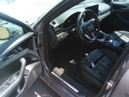 2023 Audi A4 45 S line Premium Plus