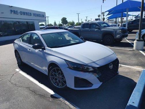 2023 Nissan Altima 2.0 SR
