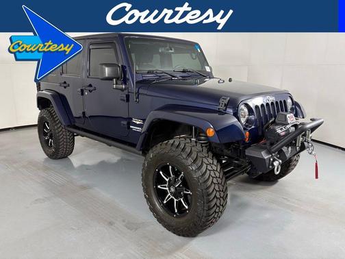 True Blue Pearlcoat 2013 Jeep Wrangler Unlimited Sahara